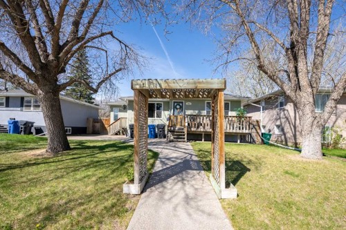 734 4 Street South, Lethbridge, AB - Outdoor
