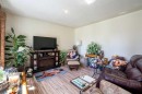 734 4 Street South, Lethbridge, AB  - Indoor Photo Showing Living Room 