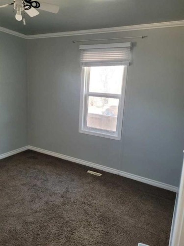 734 4 Street South, Lethbridge, AB - Indoor Photo Showing Other Room
