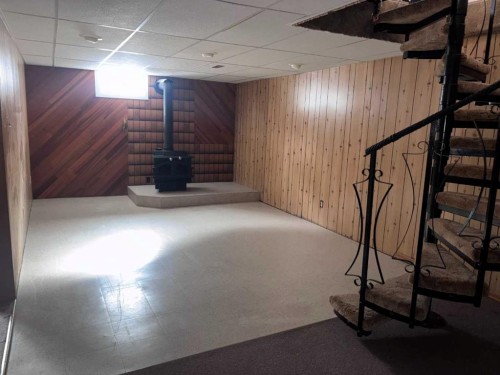 409 Centre Avenue Ne, Milk River, AB - Indoor