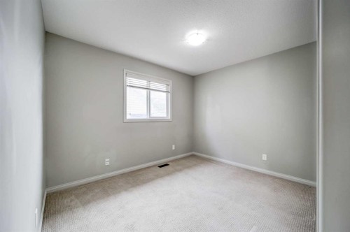 29 Coalbanks Link West, Lethbridge, AB - Indoor Photo Showing Other Room