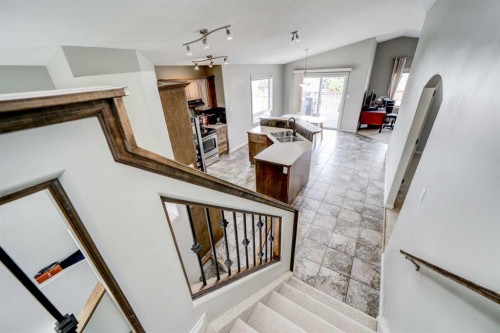 29 Coalbanks Link West, Lethbridge, AB - Indoor Photo Showing Other Room