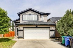 29 Coalbanks Link WESTLethbridge, AB T1J 4R8
