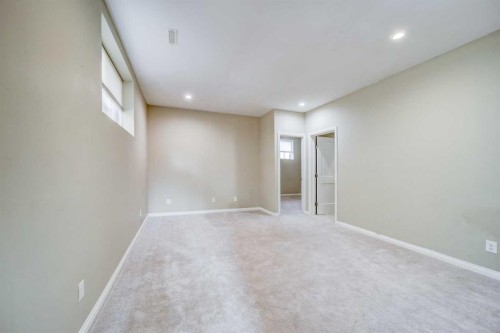 29 Coalbanks Link West, Lethbridge, AB - Indoor Photo Showing Other Room