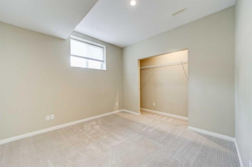 29 Coalbanks Link West, Lethbridge, AB - Indoor Photo Showing Other Room