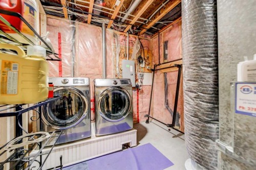 29 Coalbanks Link West, Lethbridge, AB - Indoor Photo Showing Laundry Room