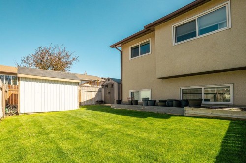 20 Columbia Bay West, Lethbridge, AB - Outdoor
