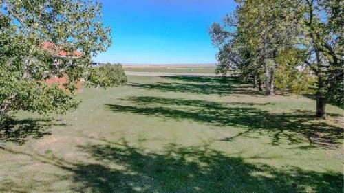 731 2 Street East, Cardston, AB 