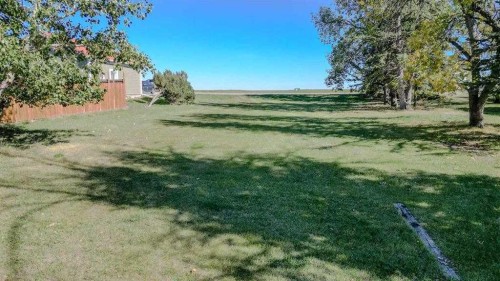 731 2 Street East, Cardston, AB 