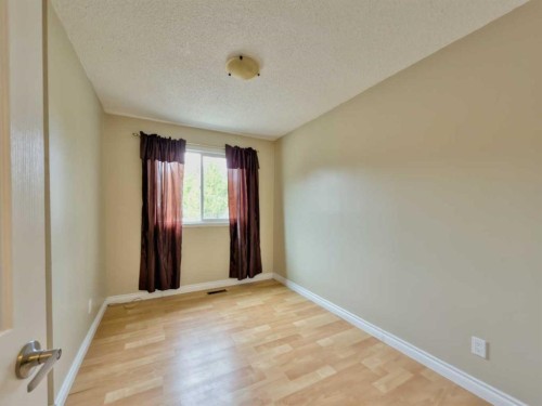 13553 18 Avenue, Blairmore, AB - Indoor Photo Showing Other Room