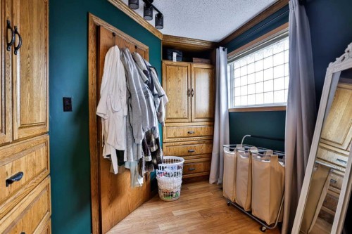 203 Ryerson Road West, Lethbridge, AB - Indoor