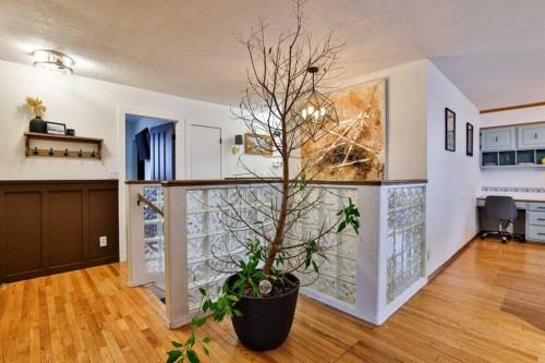203 Ryerson Road West, Lethbridge, AB - Indoor Photo Showing Other Room