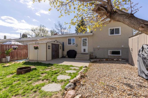 57 Honeysuckle Road North, Lethbridge, AB - Outdoor