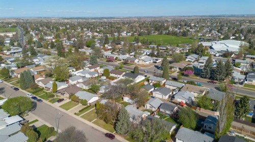 57 Honeysuckle Road North, Lethbridge, AB - Outdoor With View