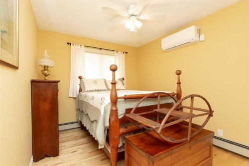 41 Simon Fraser Boulevard West, Lethbridge, AB - Indoor