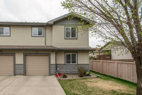 6-109 Silkstone Road West, Lethbridge, AB - Outdoor