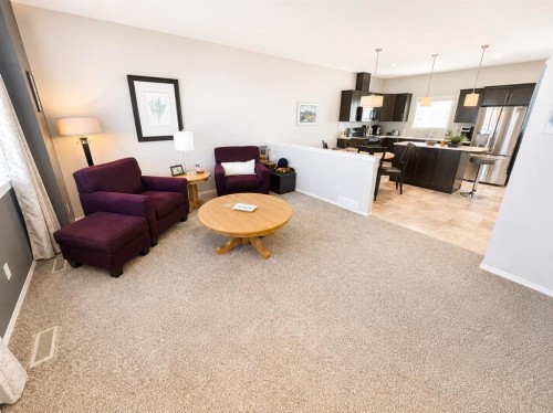183 Lynx Road North, Lethbridge, AB 