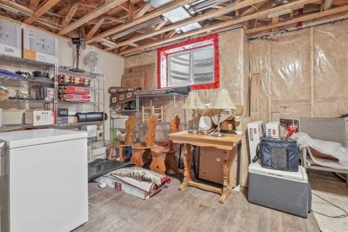 2-422 Highlands Boulevard West, Lethbridge, AB - Indoor Photo Showing Basement