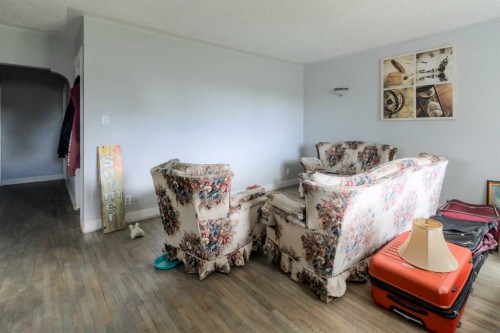 2001 10 Avenue South, Lethbridge, AB 