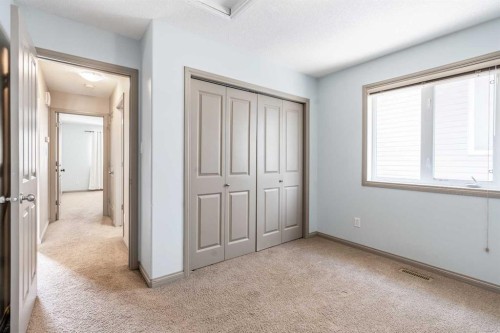 306 Keystone Lane West, Lethbridge, AB - Indoor Photo Showing Other Room