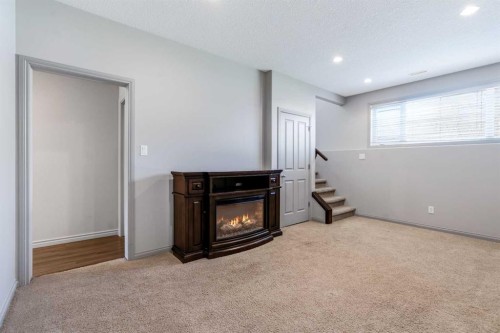 306 Keystone Lane West, Lethbridge, AB - Indoor Photo Showing Other Room