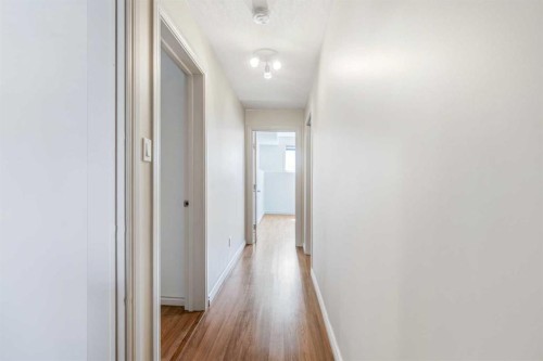 306 Keystone Lane West, Lethbridge, AB - Indoor Photo Showing Other Room