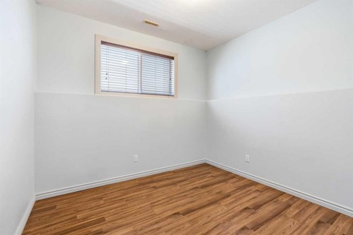306 Keystone Lane West, Lethbridge, AB - Indoor Photo Showing Other Room
