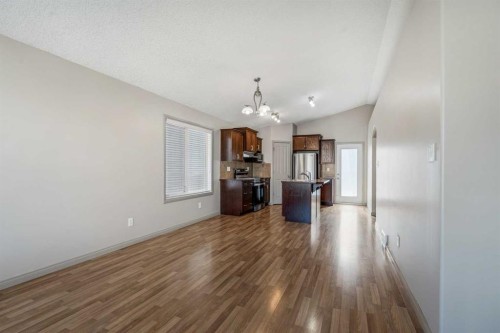 306 Keystone Lane West, Lethbridge, AB - Indoor