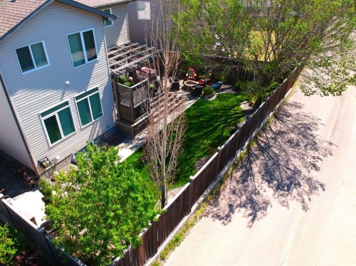 230 Firelight Crescent West, Lethbridge, AB - Outdoor