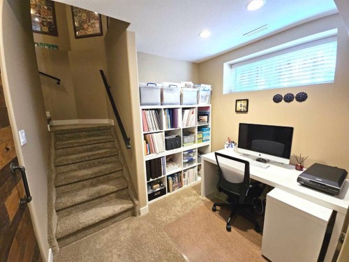 230 Firelight Crescent West, Lethbridge, AB - Indoor Photo Showing Office