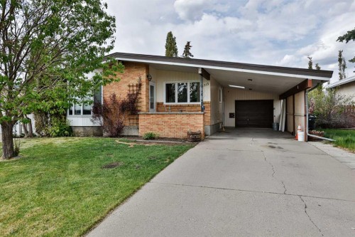 1713 14 Avenue NORTH Lethbridge, AB T1H 1V7