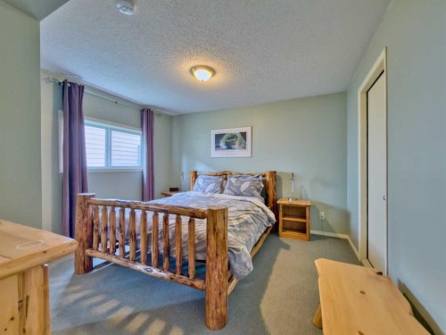 8126 20 Avenue, Coleman, AB - Indoor Photo Showing Bedroom