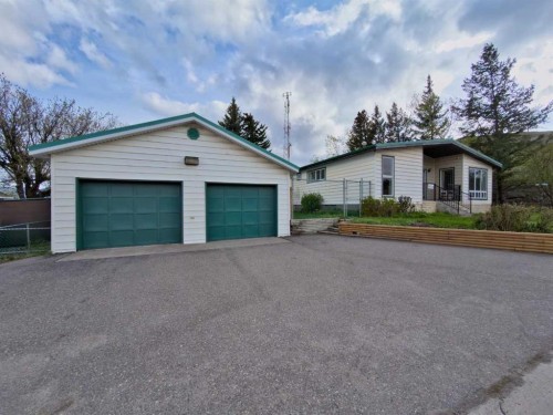 8126 20 Avenue, Coleman, AB - Outdoor
