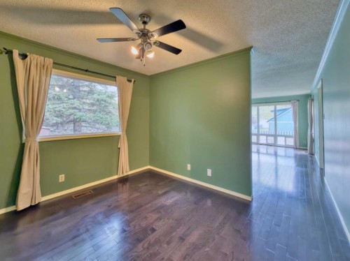8126 20 Avenue, Coleman, AB - Indoor Photo Showing Other Room