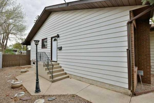 418 Dieppe Boulevard South, Lethbridge, AB - Outdoor With Exterior