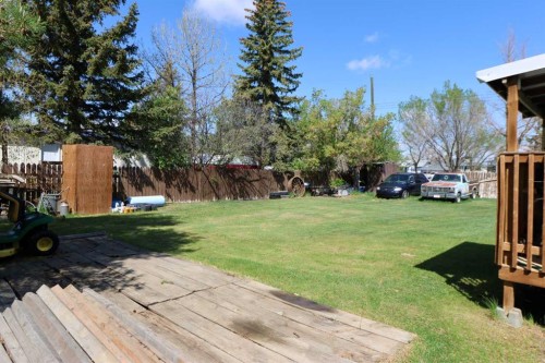 1124 1 Ave, Vauxhall, AB - Outdoor