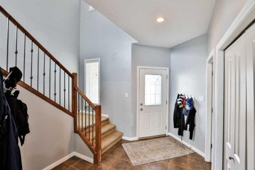 14 Thyrza Burkitt Place North, Lethbridge, AB - Indoor Photo Showing Other Room