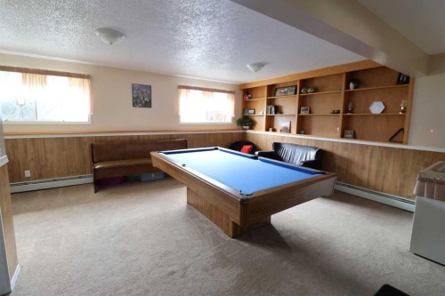 145004 Rr164, Vauxhall, AB - Indoor Photo Showing Other Room