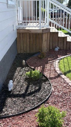 208 3Rd Avenue East, Bow Island, AB - Outdoor