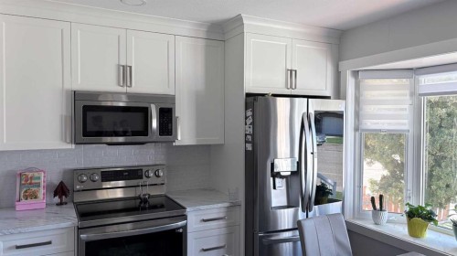 208 3Rd Avenue East, Bow Island, AB - Indoor Photo Showing Kitchen