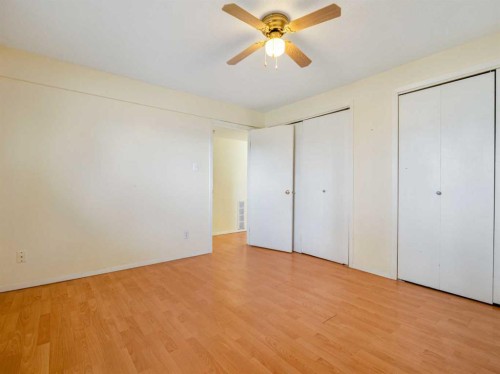120S 300E, Raymond, AB - Indoor Photo Showing Other Room
