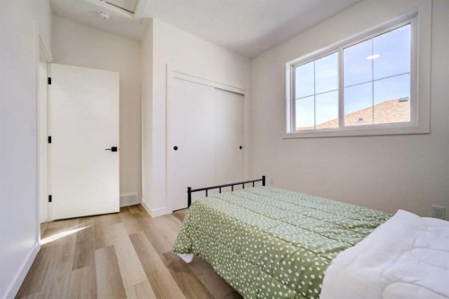393 Rivergrove Chase West, Lethbridge, AB - Indoor Photo Showing Bedroom