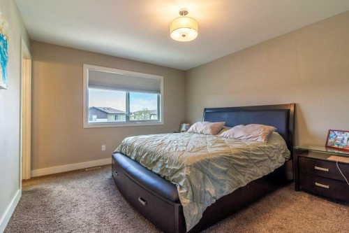 679 Keystone Chase West, Lethbridge, AB - Indoor Photo Showing Bedroom