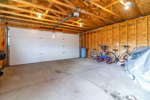 679 Keystone Chase West, Lethbridge, AB - Indoor Photo Showing Garage