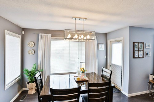 573 Squamish Lane West, Lethbridge, AB - Indoor Photo Showing Dining Room