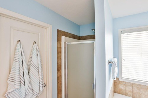 573 Squamish Lane West, Lethbridge, AB - Indoor