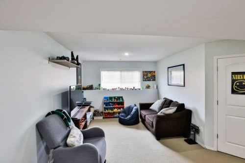 573 Squamish Lane West, Lethbridge, AB - Indoor