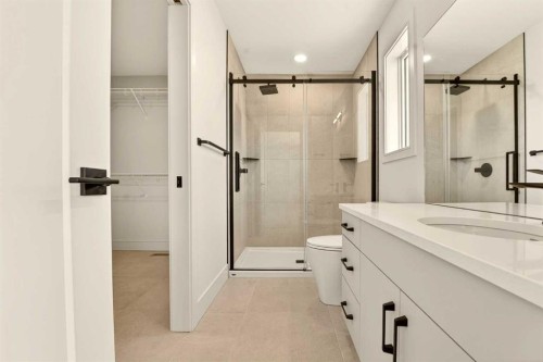 3105 44 Street South, Lethbridge, AB - Indoor Photo Showing Bathroom