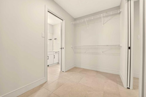 3105 44 Street South, Lethbridge, AB - Indoor