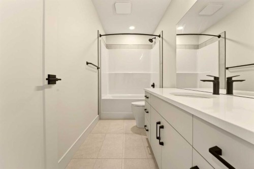 3105 44 Street South, Lethbridge, AB - Indoor Photo Showing Bathroom